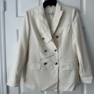MaxMara double-breasted blazer in a mohair and wool blend. Size 6 EUC